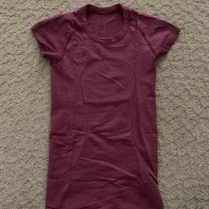 Lululemon swiftly tech short sleeve